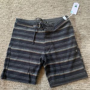 Vissla 18.5” Sofa Surfer shorts, size S